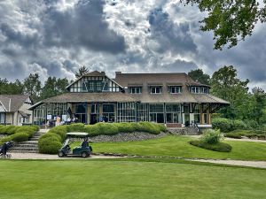 Fontainebleau Clubhouse